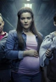 Постер Сериала Женщины на грани